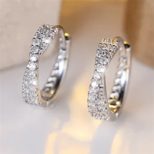 Boucles d’Oreilles Créoles Croisées en Zircon Blanc – Or ou Argent, Style Vintage pour Femme