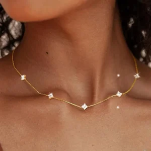 Bijoux Trèfle à Quatre Feuilles en Acier Inoxydable & Zircon – Collier, Bracelet ou Boucles d’Oreilles Vendus Séparément