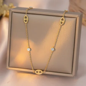 Collier Femme en Acier Titane avec Pendentif Diamant Blanc – Style Français Minimaliste