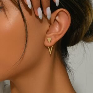 Boucles d'Oreilles Triangulaires Minimalistes pour Femme – Bijou Tendance Chic et Moderne